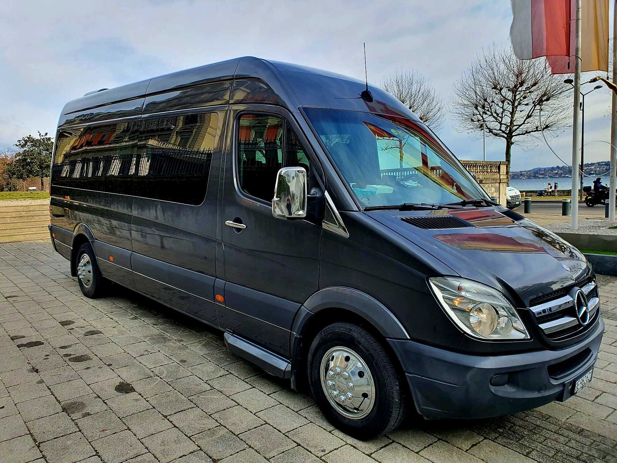 Mercedes Sprinter - reliable, exclusive transfer car for 13 passengers