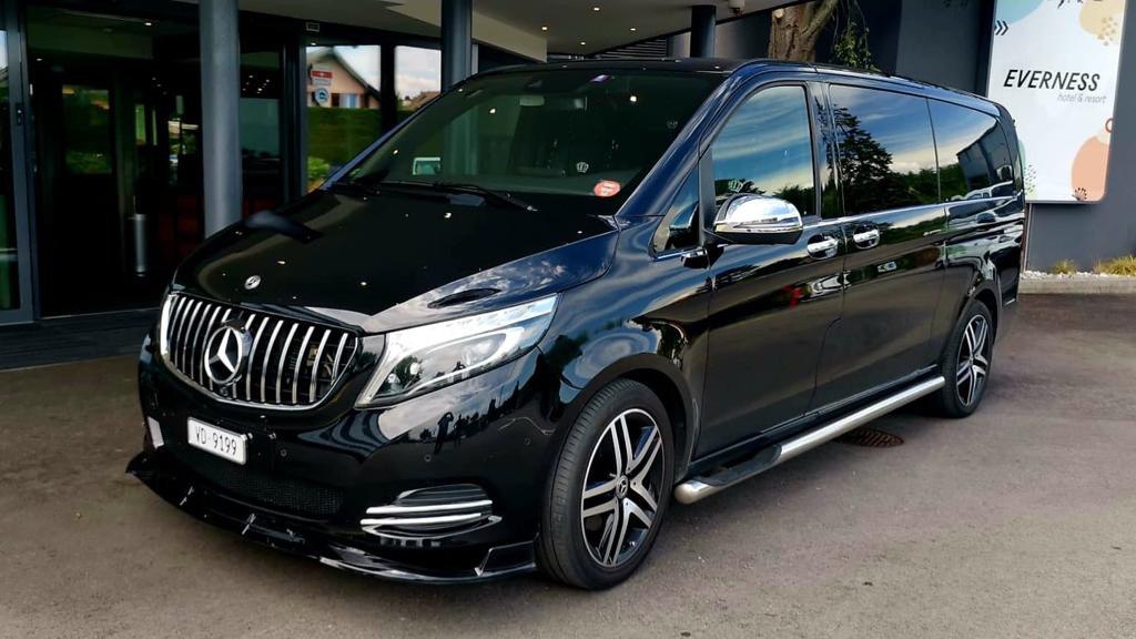 Mercedes V class - the best car to book for a group tour 